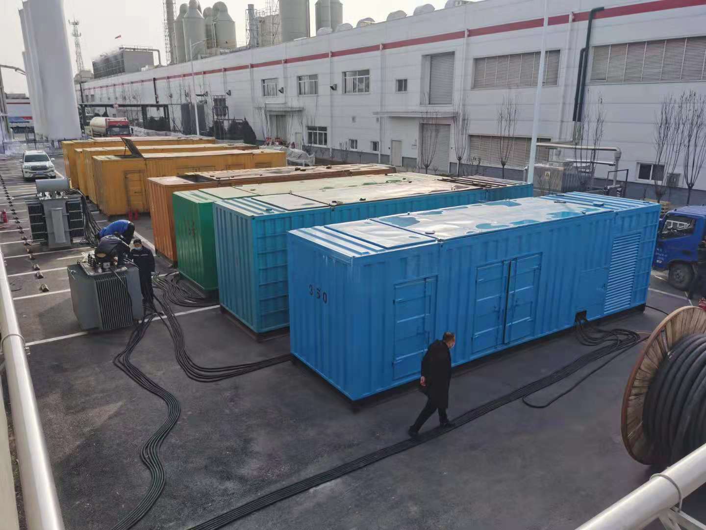灌南发电机出租-两相发电机与三相发电机有何区别?